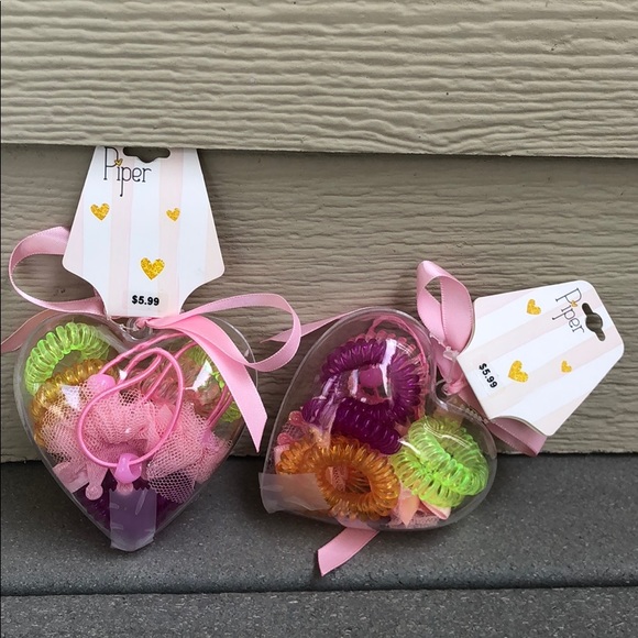 Piper Other - SALE! 5/$20🌲 NWT assortment of girls hair ties